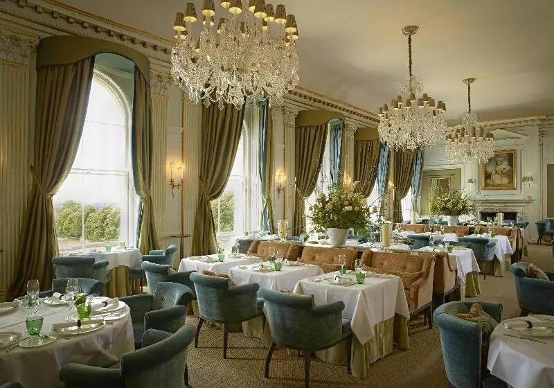 בית מלון כפרי Cliveden House   An Iconic Luxury