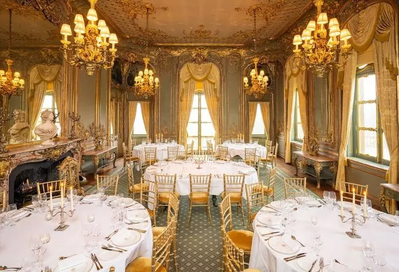ホテル Cliveden House   An Iconic Luxury