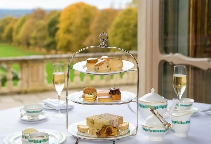 בית מלון כפרי Cliveden House   An Iconic Luxury