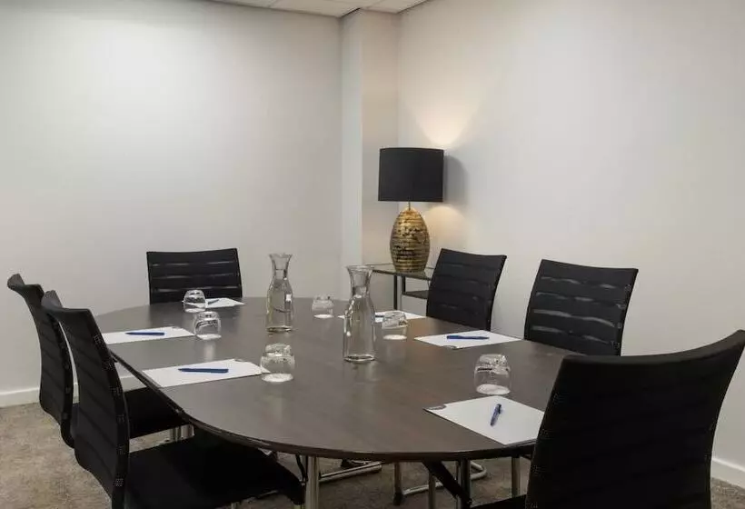 Delta Hotels By Marriott Tudor Park Country Club