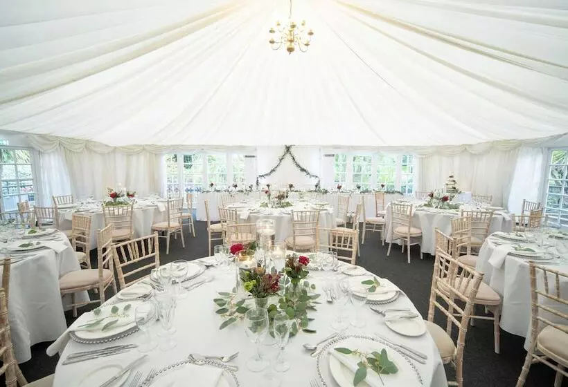 Delta Hotels By Marriott Tudor Park Country Club