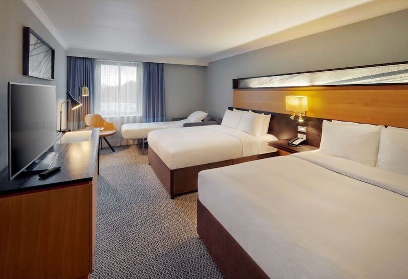 ホテル Doubletree By Hilton Manchester Airport
