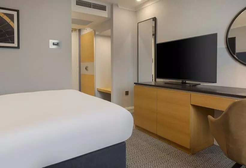 فندق Doubletree By Hilton Manchester Airport