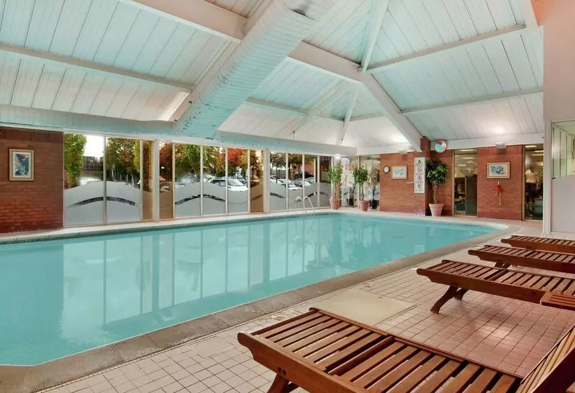 Orida Hotels Newbury