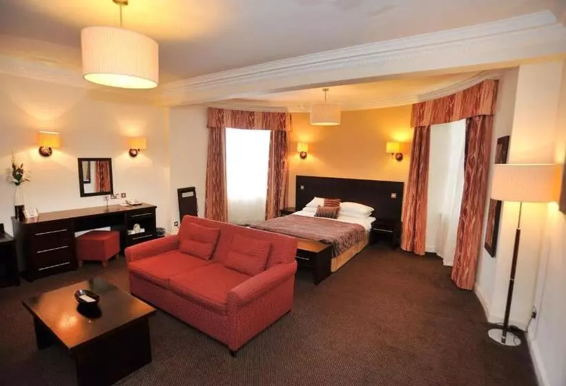 فندق Golden Lion