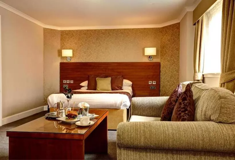 فندق Golden Lion