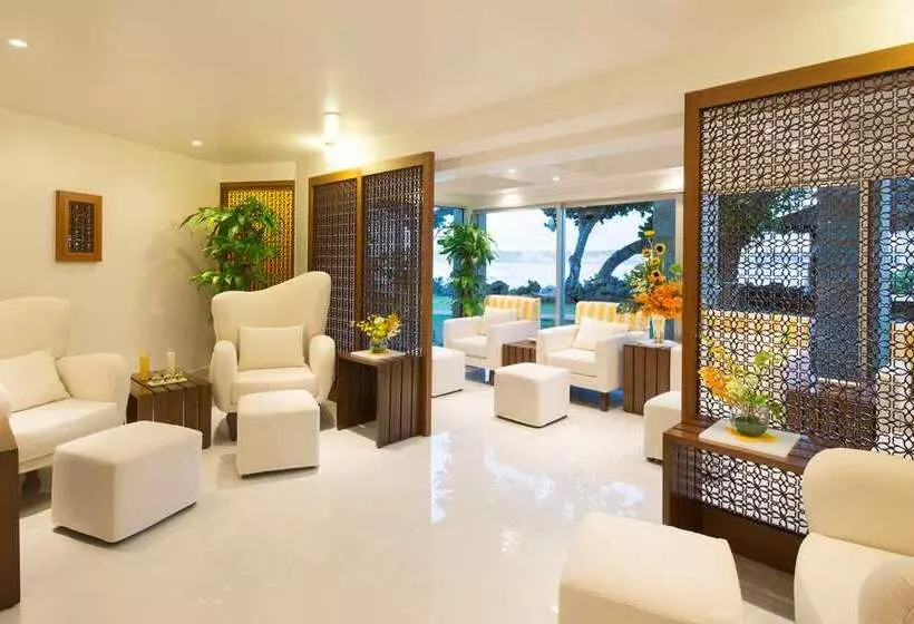 هتل Hilton Guam Resort And Spa