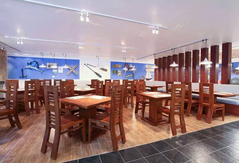 هتل Hilton Guam Resort And Spa