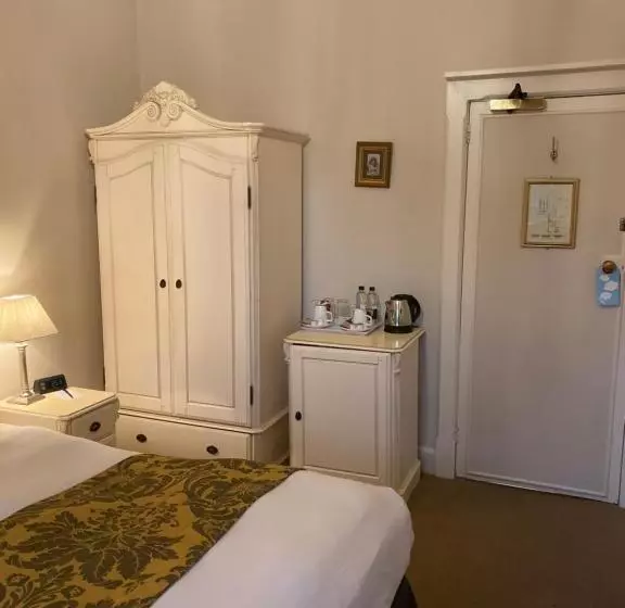 هتل Langtry Manor