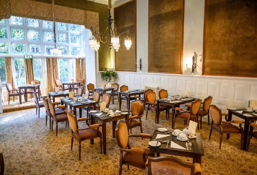 هتل Langtry Manor