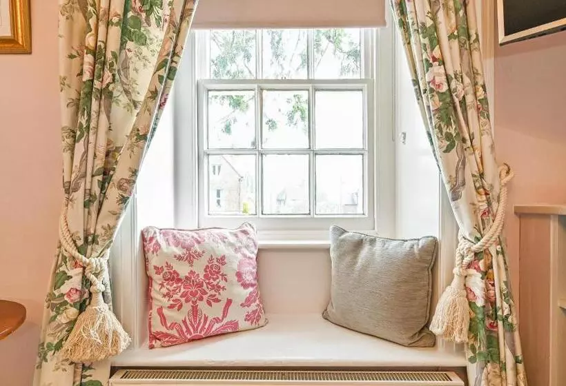 Hotel Springwells House