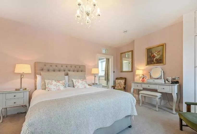 Hotel Springwells House