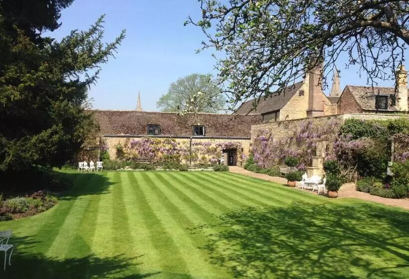 The George Hotel Of Stamford