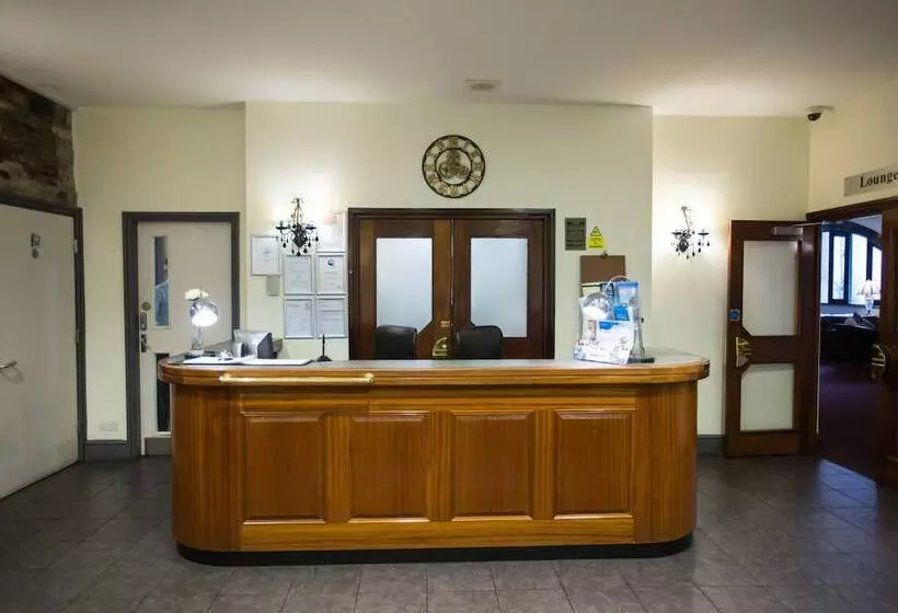 Whitewater Hotel & Spa