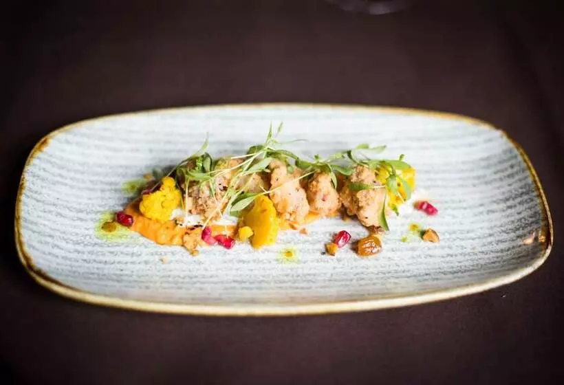 Whitewater Hotel & Spa