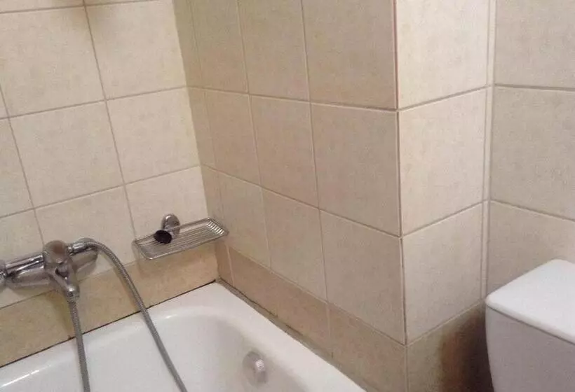 Отель Alexandros