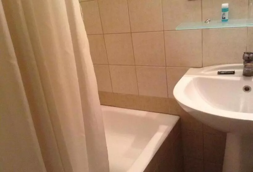 Отель Alexandros