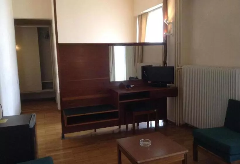 Отель Alexandros