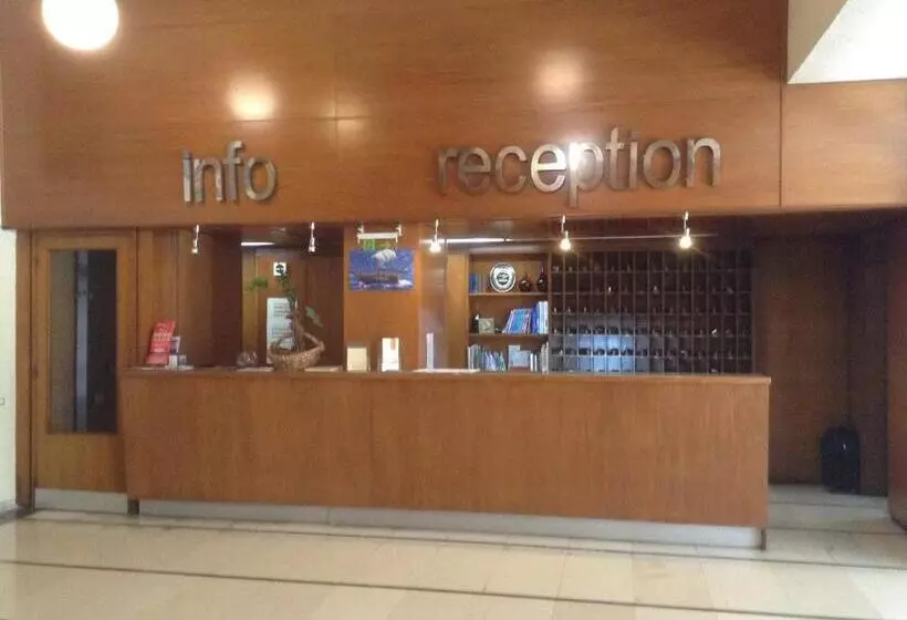 Отель Alexandros