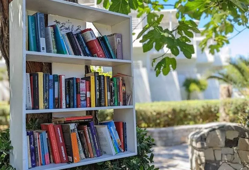 ホテル Apollonia Beach Resort & Spa