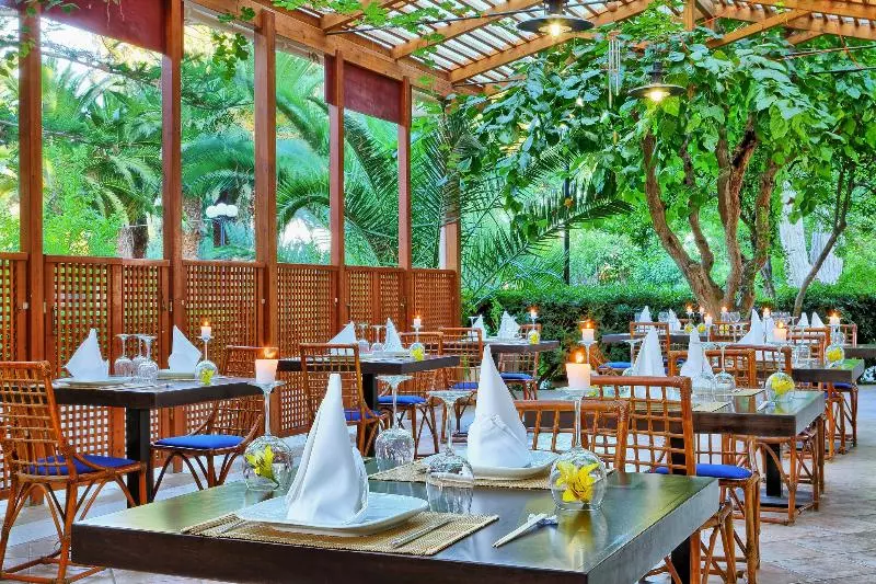 ホテル Apollonia Beach Resort & Spa