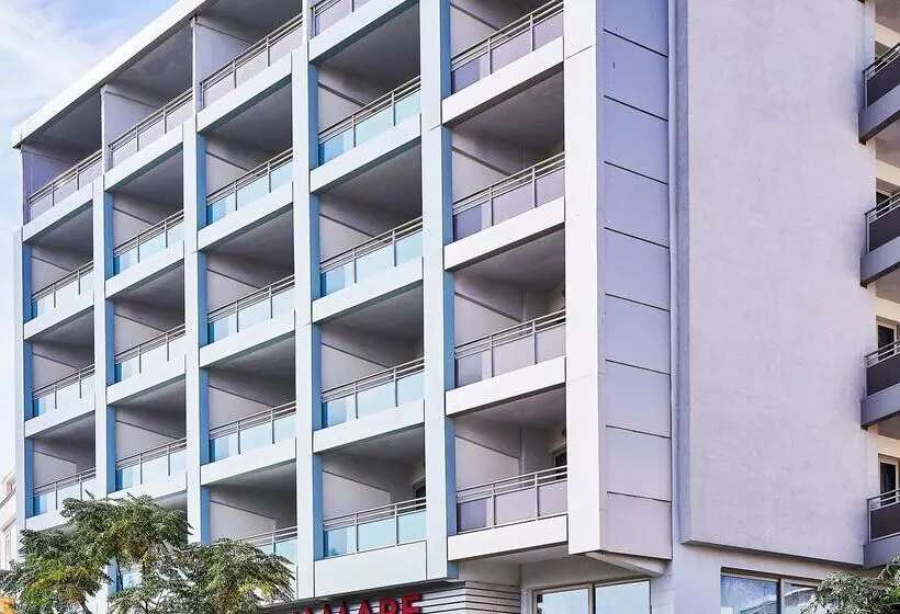 هتل Aquamare City And Beach