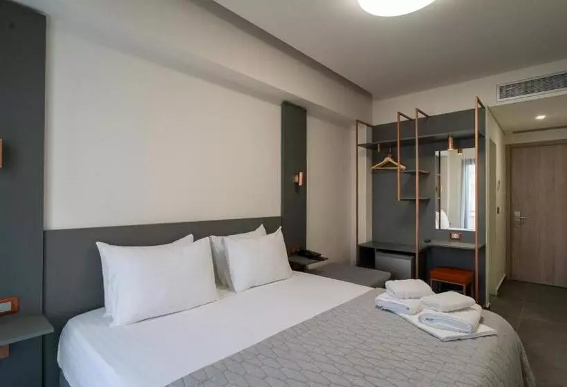 Argo Hotel Piraeus
