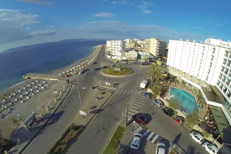 هتل Blue Sky City Beach