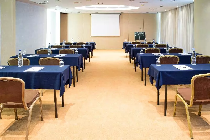 هتل Blue Sky City Beach