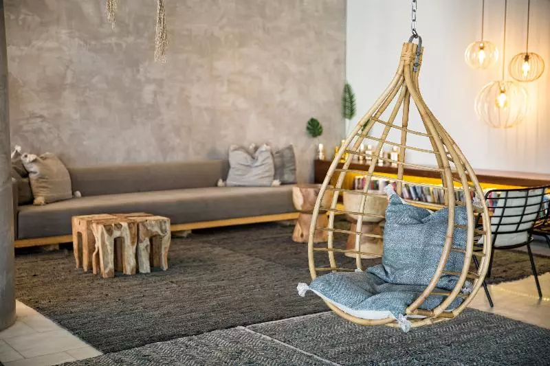 هتل Blue Sky City Beach