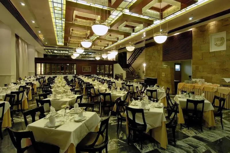 ホテル Mercure Patras Astir