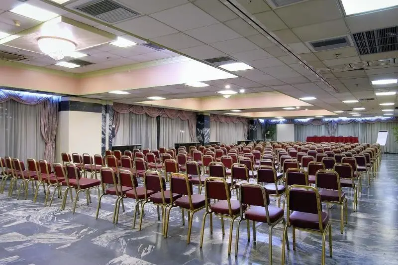 ホテル Mercure Patras Astir