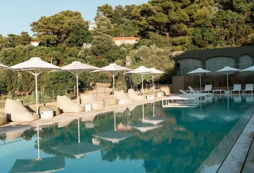 Отель Radisson Resort Plaza Skiathos