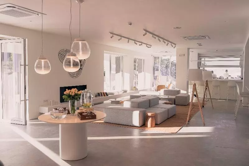 Отель Radisson Resort Plaza Skiathos