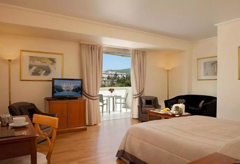 Hotel Theoxenia Palace