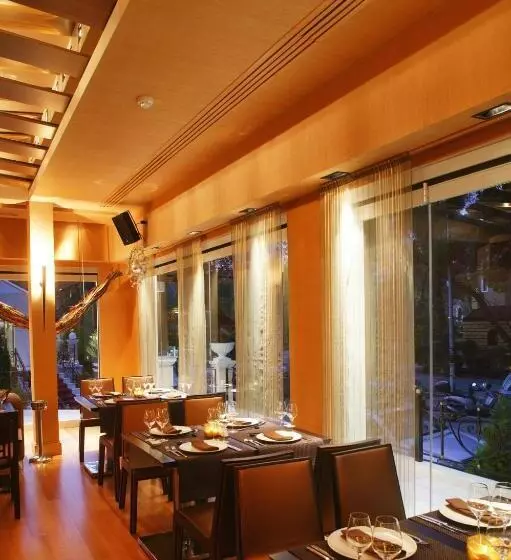 Hotel Theoxenia Palace