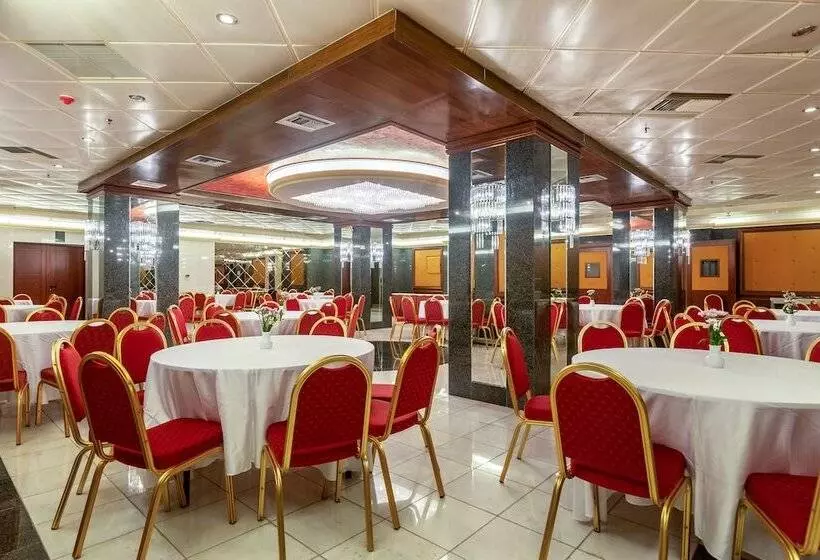 Oasis Hotel Apartments