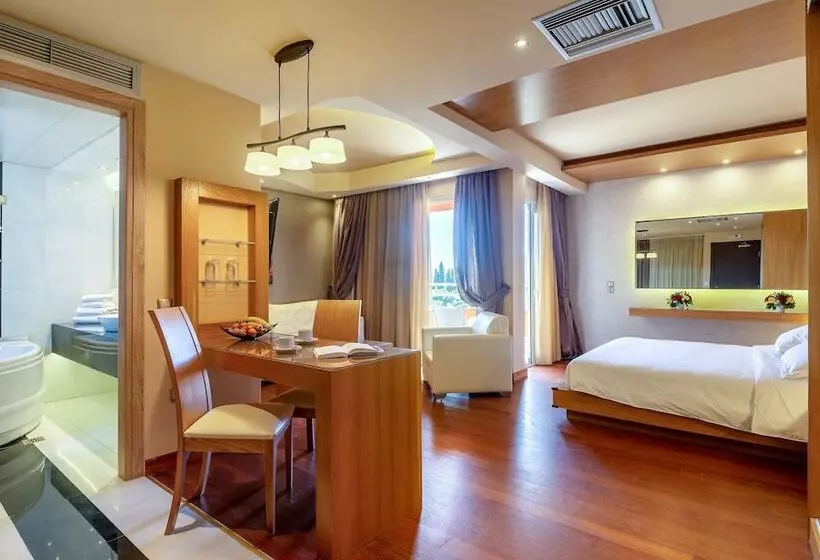 Oasis Hotel Apartments