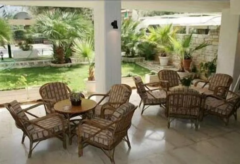 Zina Hotel Apartments