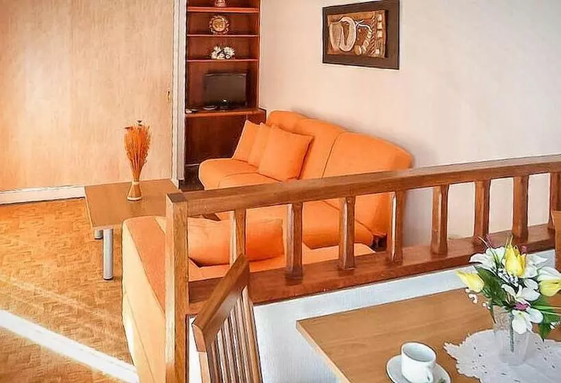 Zina Hotel Apartments