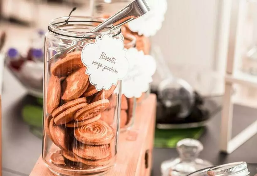 Anastasi Hotel E Residence