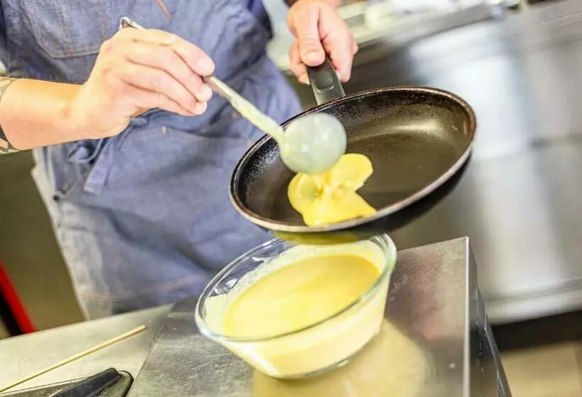 Anastasi Hotel E Residence