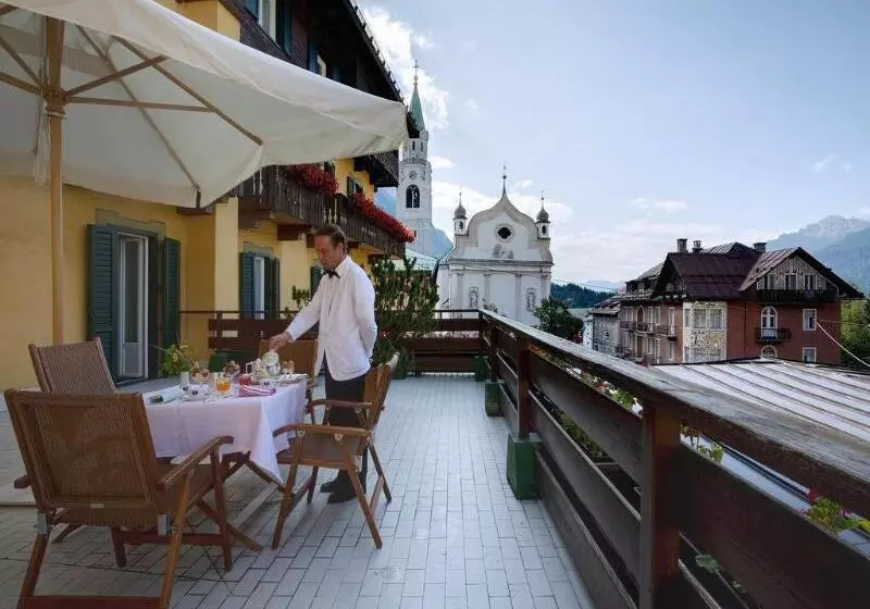 בית מלון כפרי De La Poste