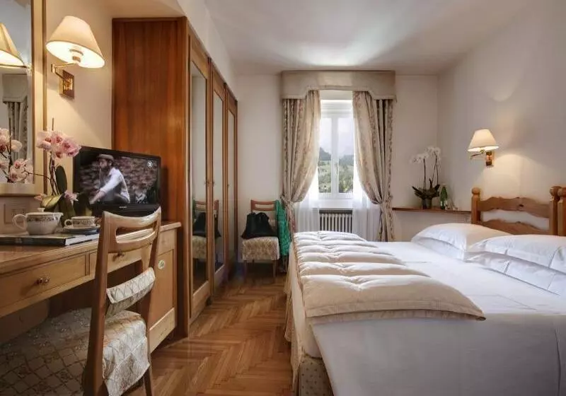 בית מלון כפרי De La Poste