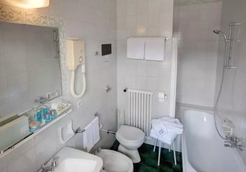 בית מלון כפרי De La Poste