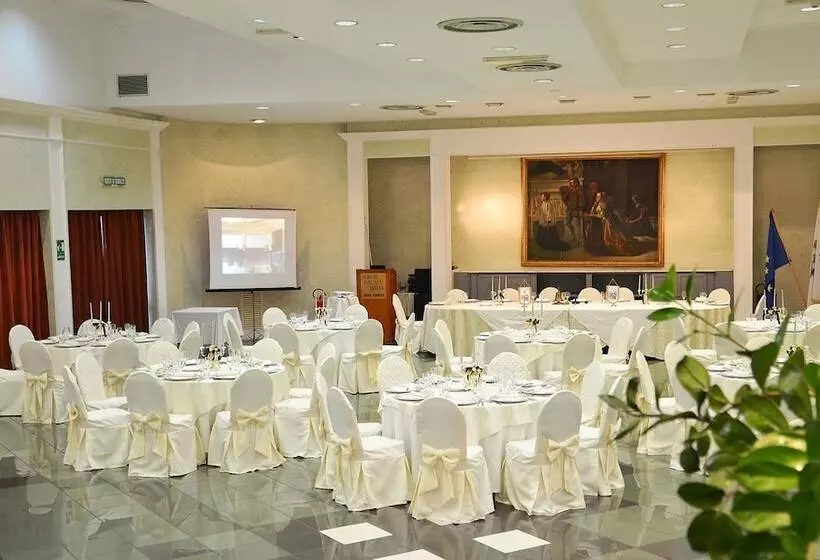 Szálloda Forum Palace