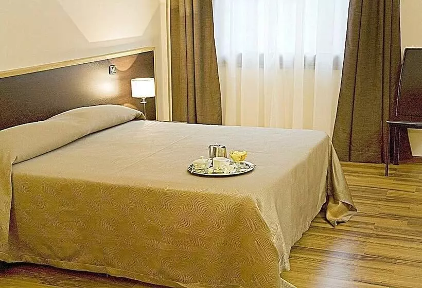 Szálloda Forum Palace