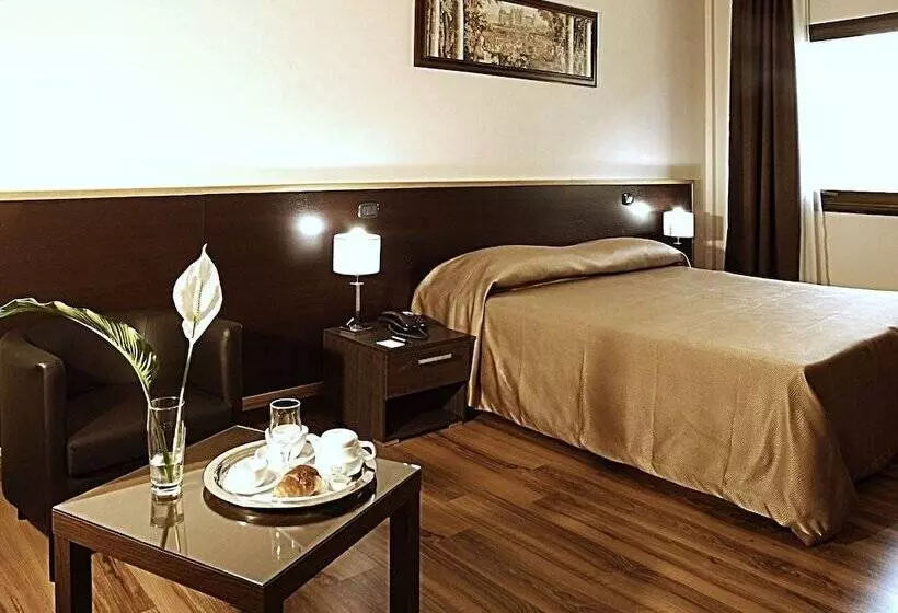 Szálloda Forum Palace