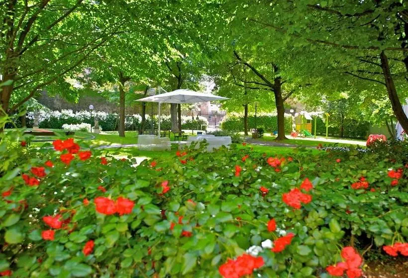 هتل Mercure Bologna Centro