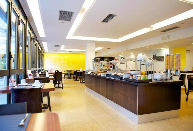 هتل Mercure Bologna Centro